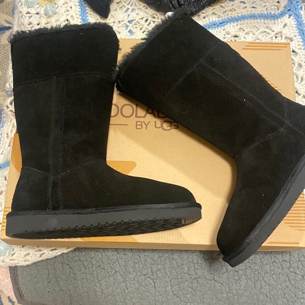 Black tall UGG - never worn